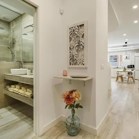 Naypa With Free Parking Apartment