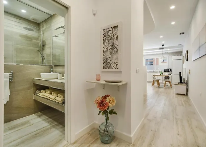 Naypa With Free Parking Apartment